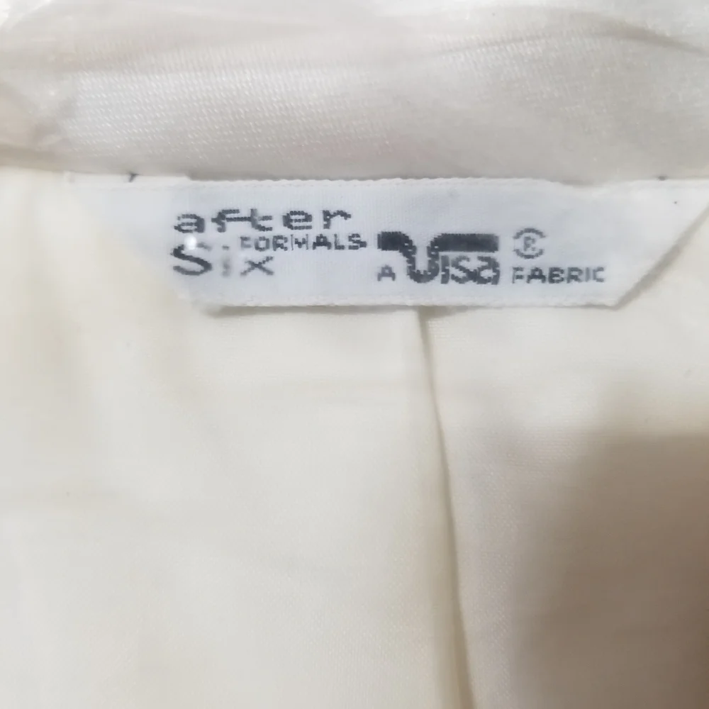 After Six Cream Formal Blazer - Picture 3 of 3